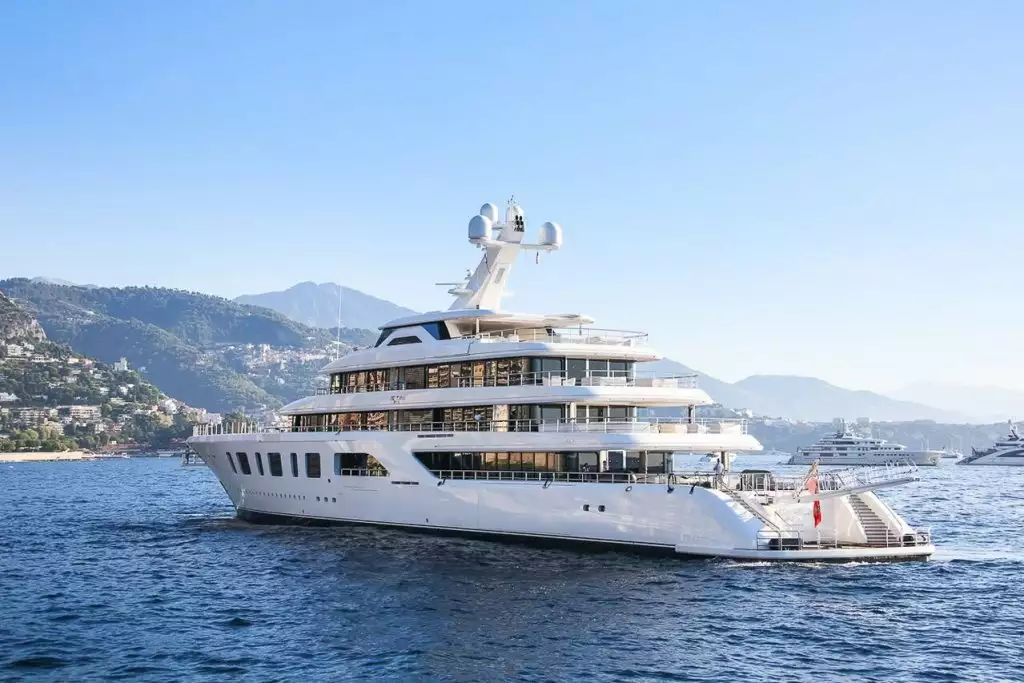 yacht Verseau – 92m – Feadship