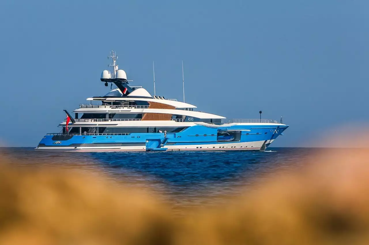 MADAME GU Yacht • Feadship • 2013 • Owner Andrey Skoch