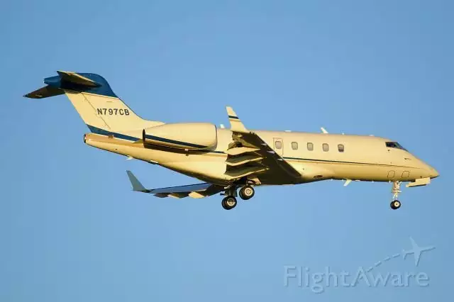 N797CB – Bombardier – Charles Butt private jet