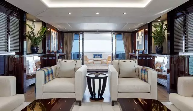 Progetto degli interni dello yacht Nuvolari Lenard