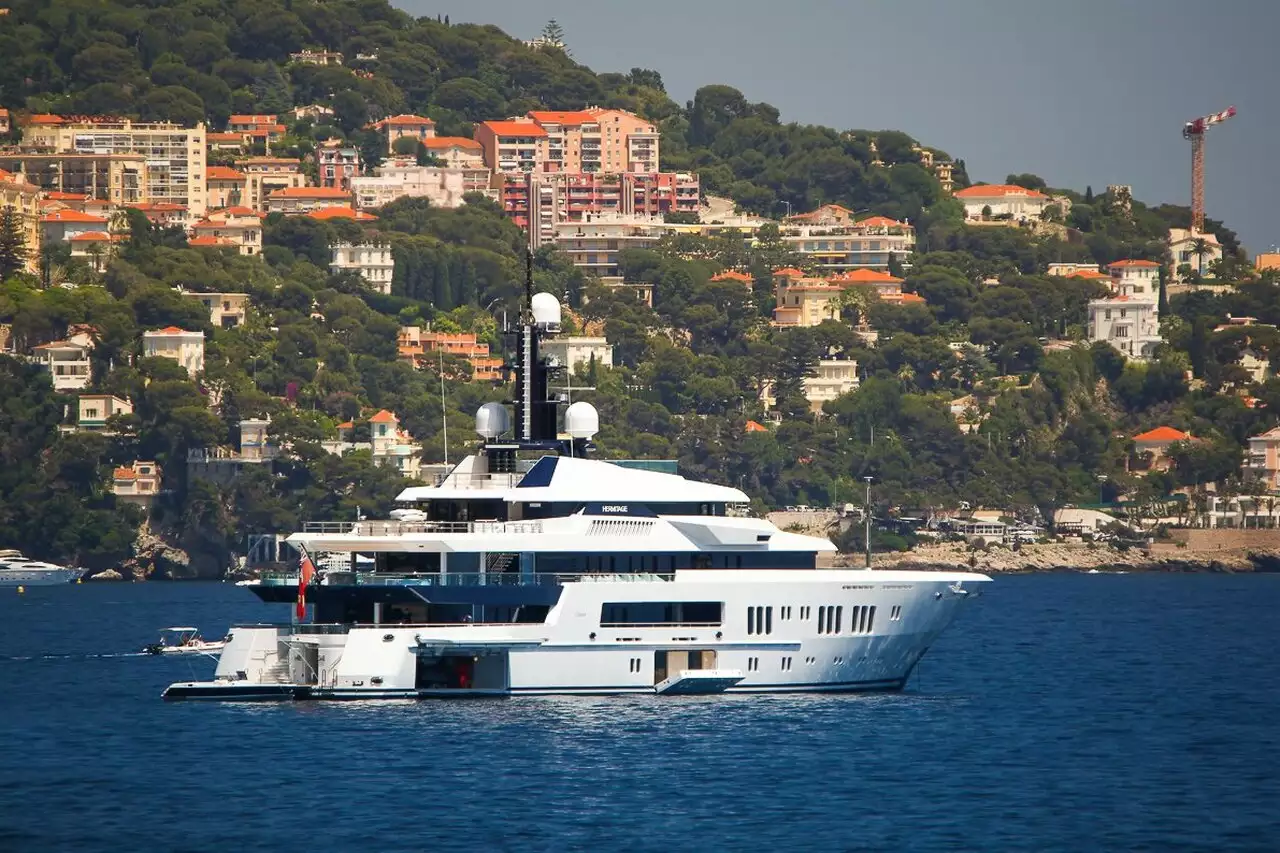 HERMITAGE Yacht • Lurssen • 2011 • Propriétaire Anatoly Sedykh HERMITAGE Yacht • Lurssen • 2011 • Propriétaire Anatoly Sedykh