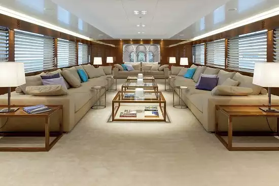 interno dello yacht Smeralda