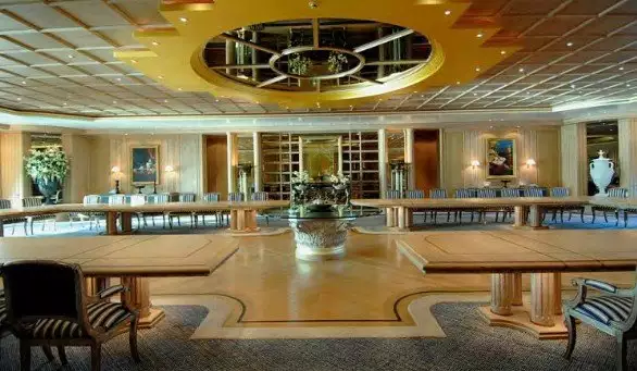 Intérieur du yacht Al Salamah