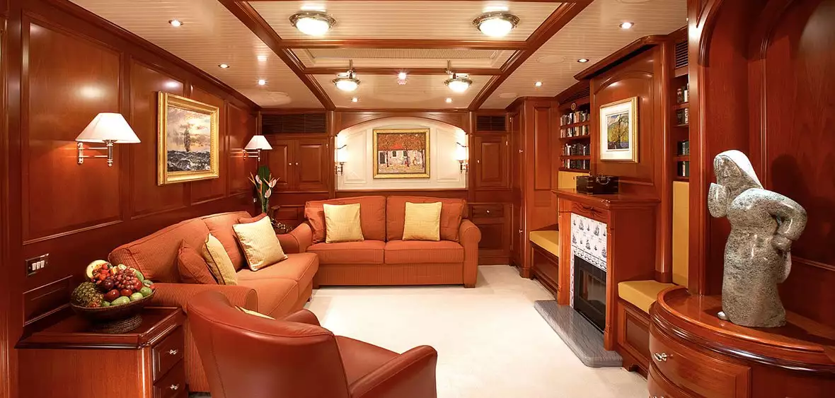 Interiore reale della meteora dell'yacht di Huisman