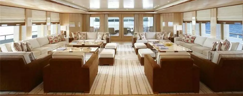 interno di vittoria dell'oceano dell'yacht