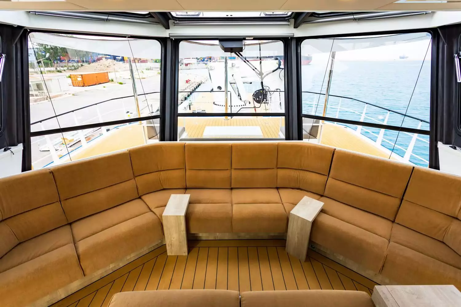 Damen yacht support vessel Power Play interior