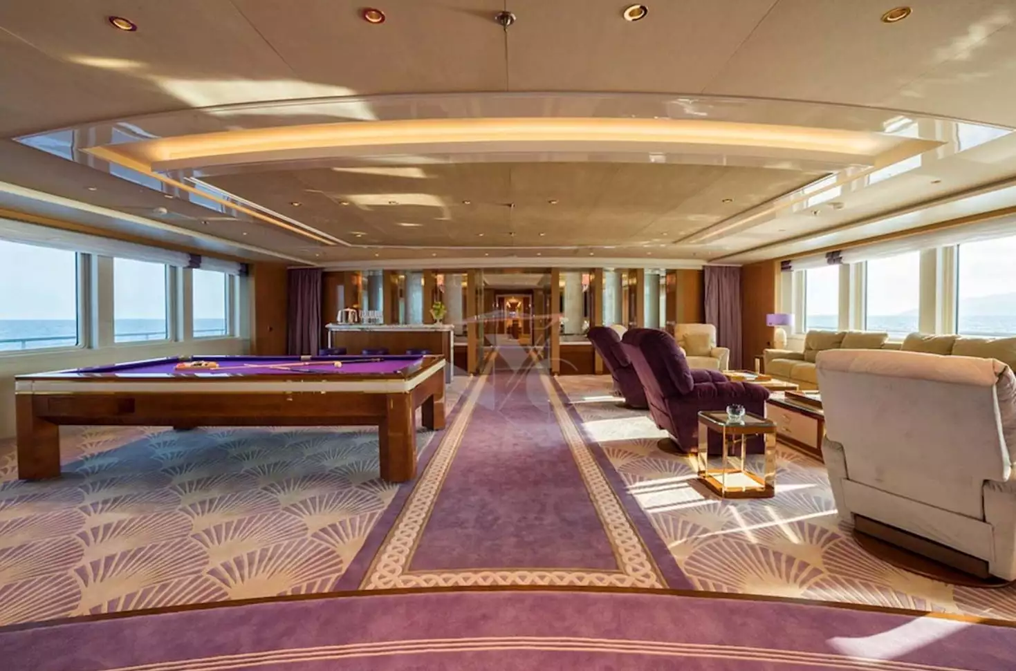 interno della regina Miri dell'yacht