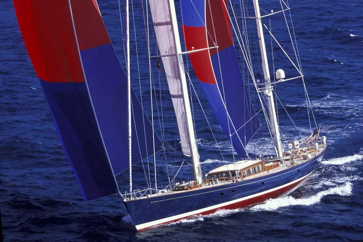 REBECCA Yacht • Pendennis • 1999 • Propriétaire Charles Butt