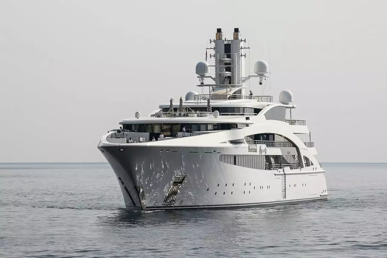 Яхта I DYNASTY • Peters Werft • 2015 г. • Построена для Алиджана Ибрагимова