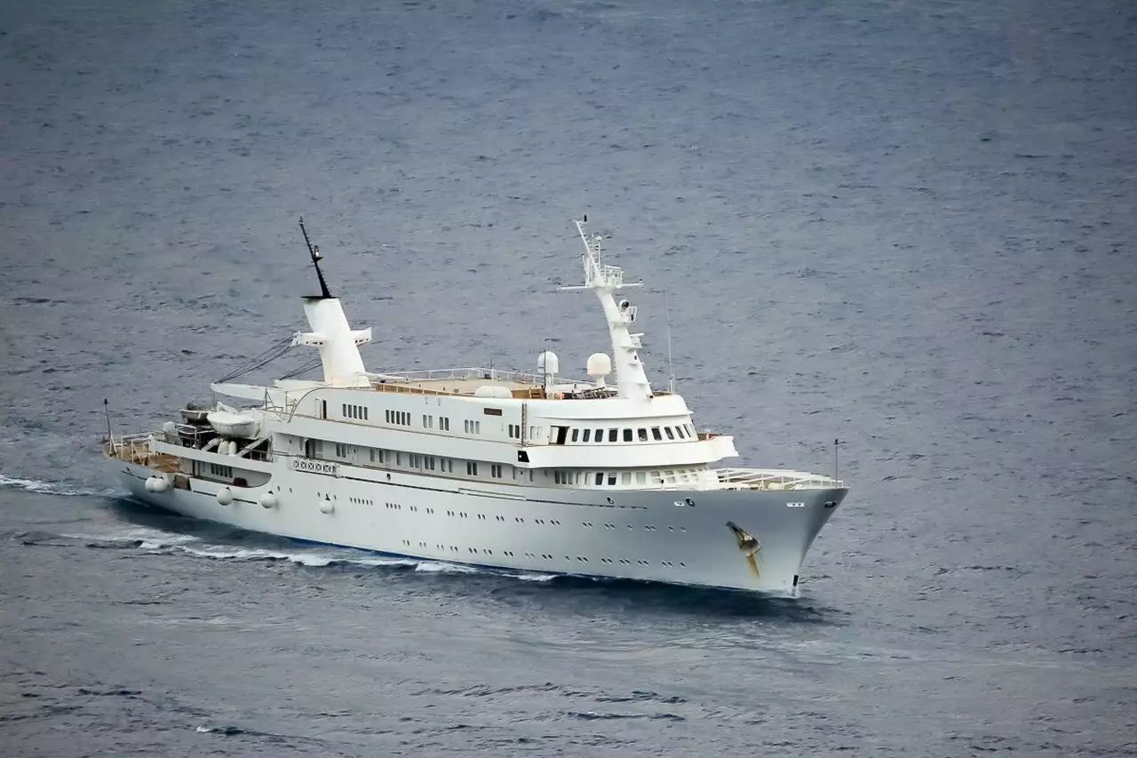 yacht Atlantis II – 116m – Hellenic Shipyards - Niarchos family