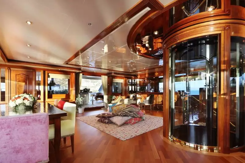 Lurssen yacht Saint Nicolas intérieur