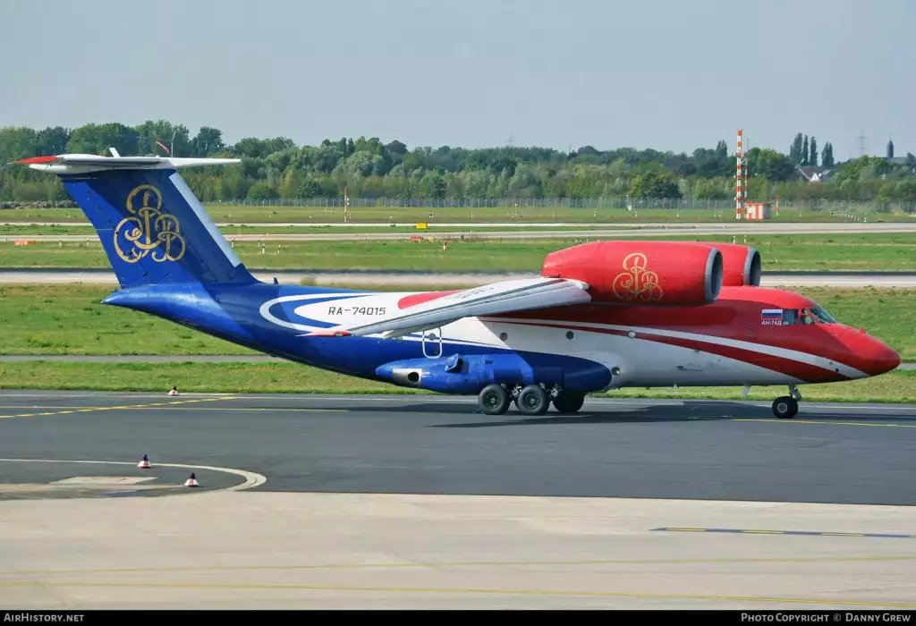 RA-74015 Jet privé Antonov An74 Sergey Vasiliev (3) RA-74015 Jet privé Antonov An74 Sergey Vasiliev