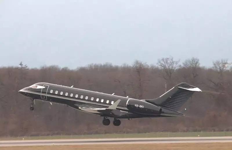 VQ-BKI Bombardier G6000 Igor Kesaev VQ-BKI Bombardier G6000 Igor Kesaev