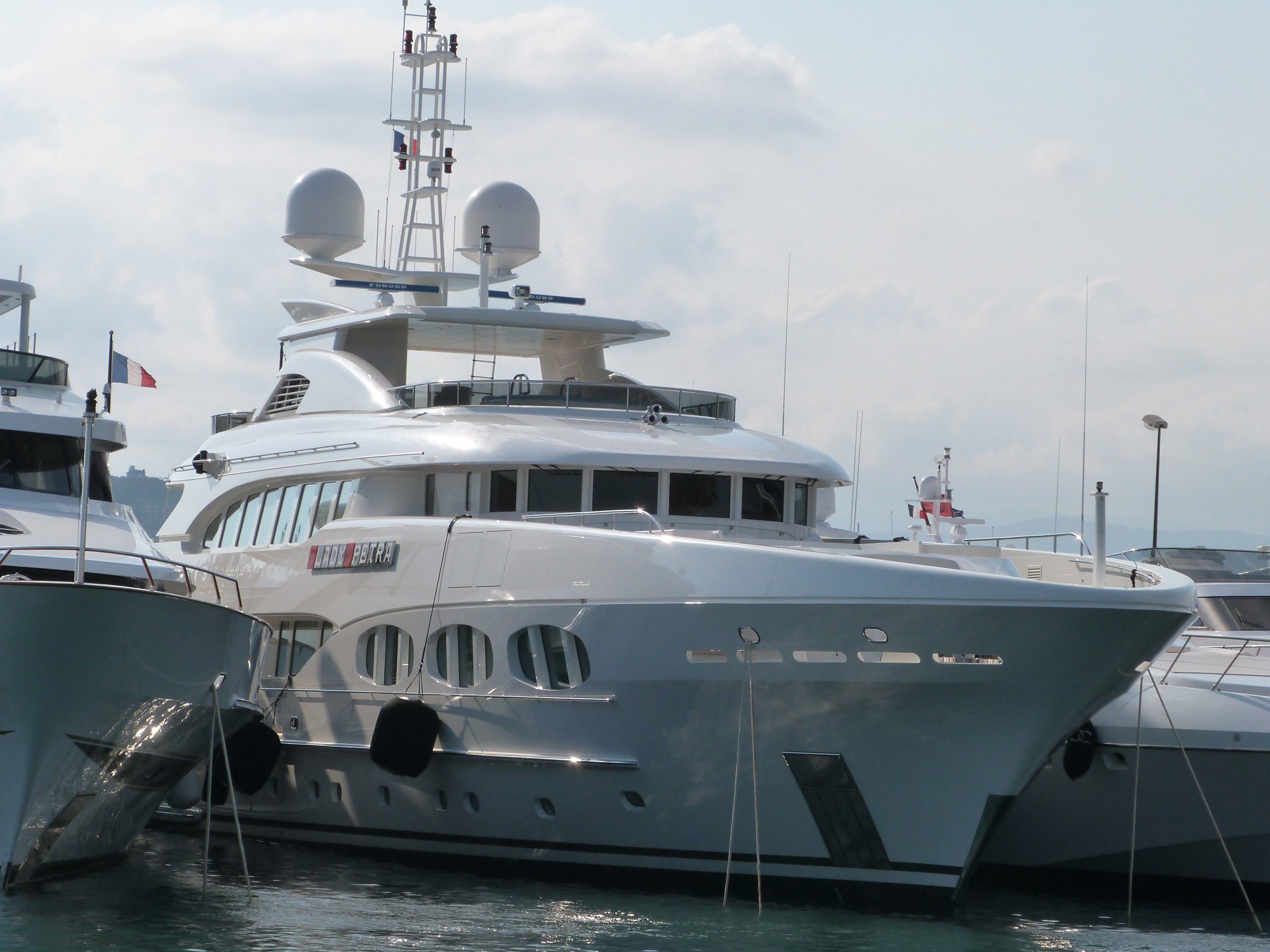 يخت ODYSSEA • Heesen Yachts • 2015 • تم بناؤه لصالح Frans Heesen