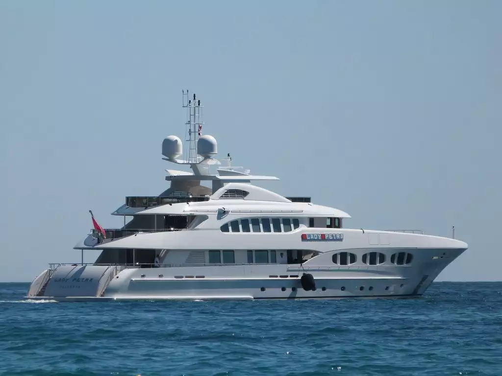 Яхта ODYSSEA • Heesen Yachts • 2015 • Построено для Франса Хисена