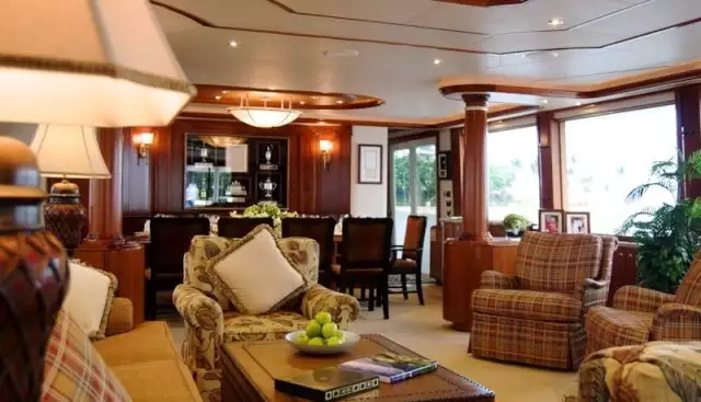 yacht Sea Bear interior