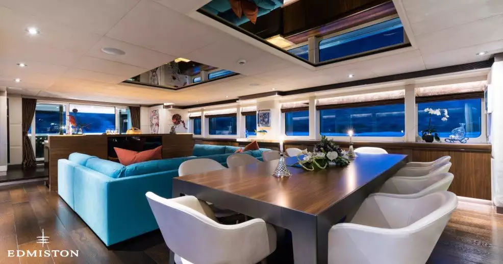 yacht Unexpected (Alumercia) interior 