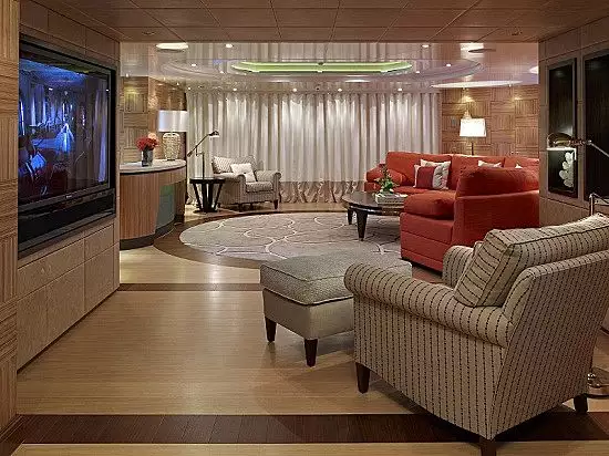 yacht Kaiser interior