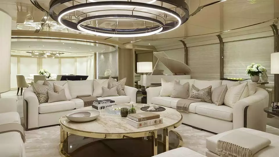 interno dell'yacht Neninka