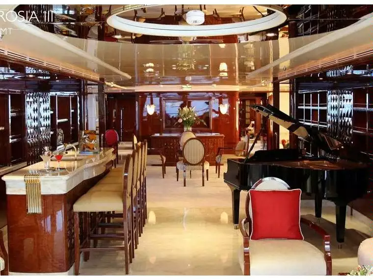 interni dello yacht Ambrosia