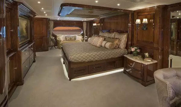yacht Silver Lining intérieur 