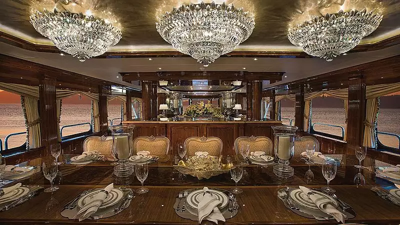 yacht Silver Lining interior 