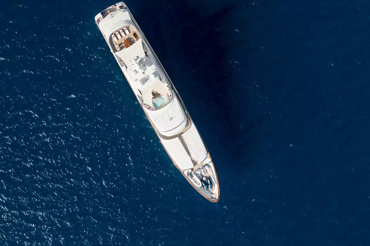 FLAG Yacht • Feadship • 2000 • Wert $45M • Besitzer Tommy Hilfiger