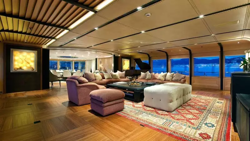 interno dell'yacht Ventum Maris