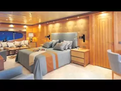 yacht Zenobia interior