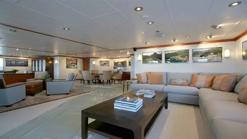 Abeking Rasmussen yacht NURJA intérieur