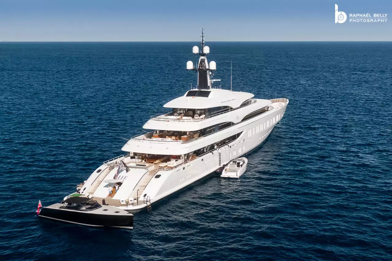 IJE Yacht • Benetti • 2018 • Eigenaar James Packer IJE Yacht • Benetti • 2018 • Eigenaar James Packer
