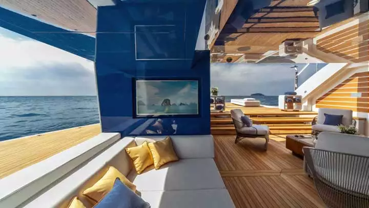 Mangusta GranSport 54 yacht Siniar interior