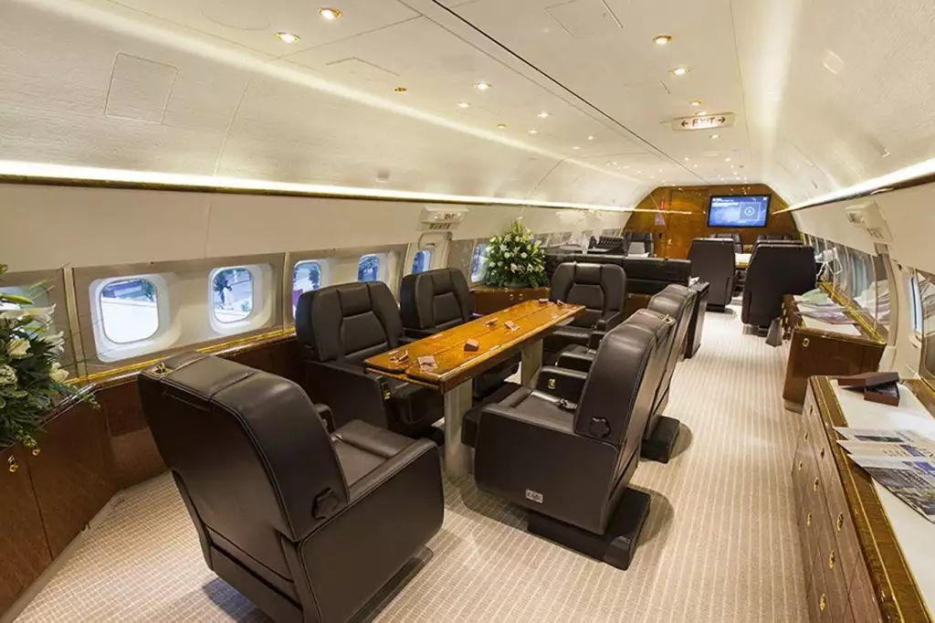 Abramovich Boeing 767 P4-MES iç mekanı