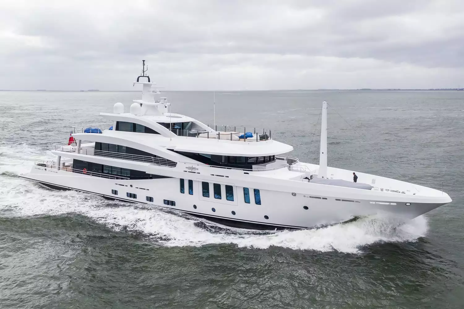 MOONSTONE Yacht • Amels • 2021 • Propriétaire Rob et Richard Sands