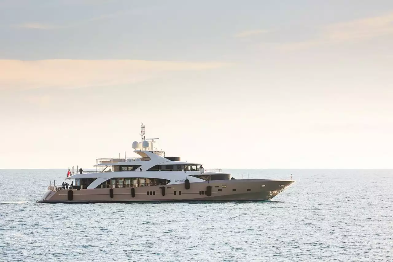 LA PELLEGRINA Yacht • Couach Yachts • 2012 • Propriétaire Roberto Tomasini-Grinover