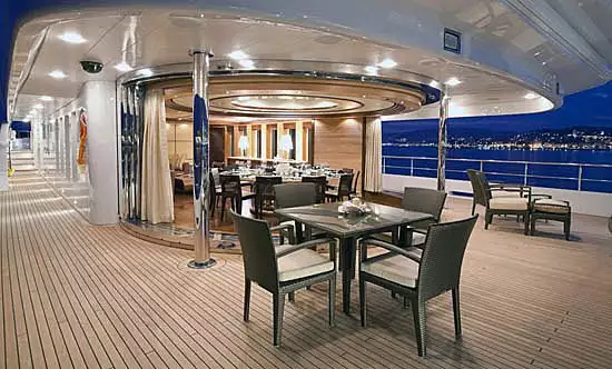 interni dello yacht Chayka