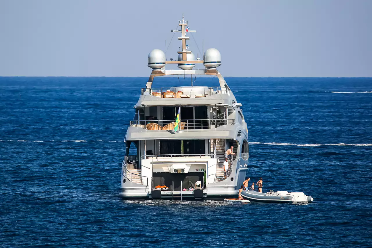 ANASTASIA K Yacht • Benetti • 2014 • Proprietario Milionario ucraino ANASTASIA K Yacht • Benetti • 2014 • Proprietario Milionario ucraino