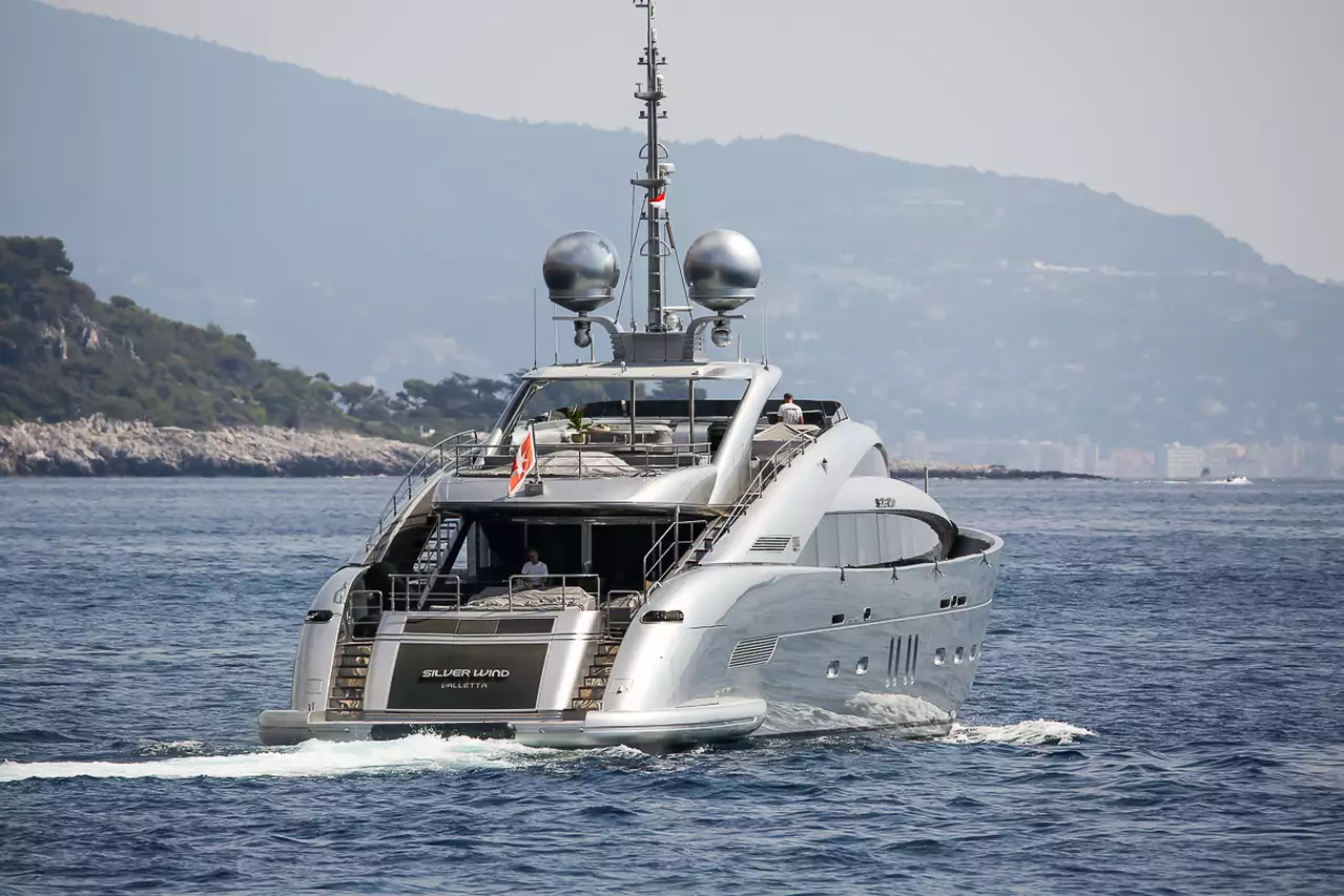 SILVER WIND Yacht • ISA Yachts • 2014 • Propriétaire Italien Millionnaire