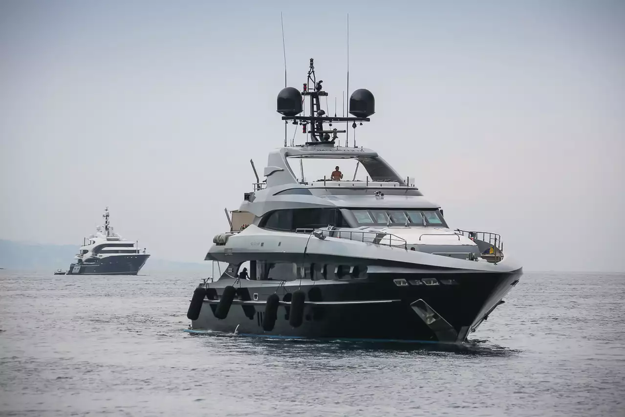 THE SHADOW Yacht • Mondomarine • 2013 • Propriétaire Européen Millionnaire
