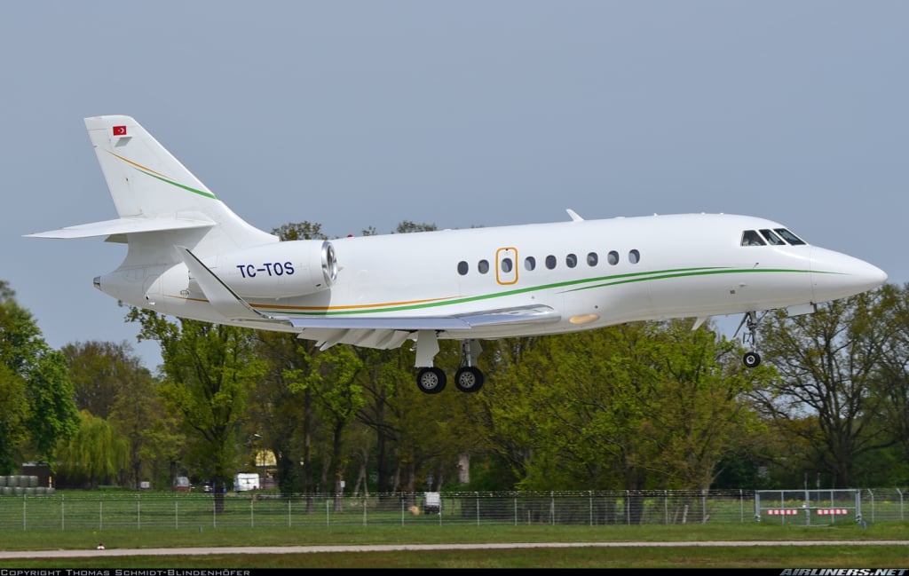 TC-TOS • Dassault Falcon 2000 • Eigentümer Fuat Tosyali TC-TOS • Dassault Falcon 2000 • Eigentümer Fuat Tosyali