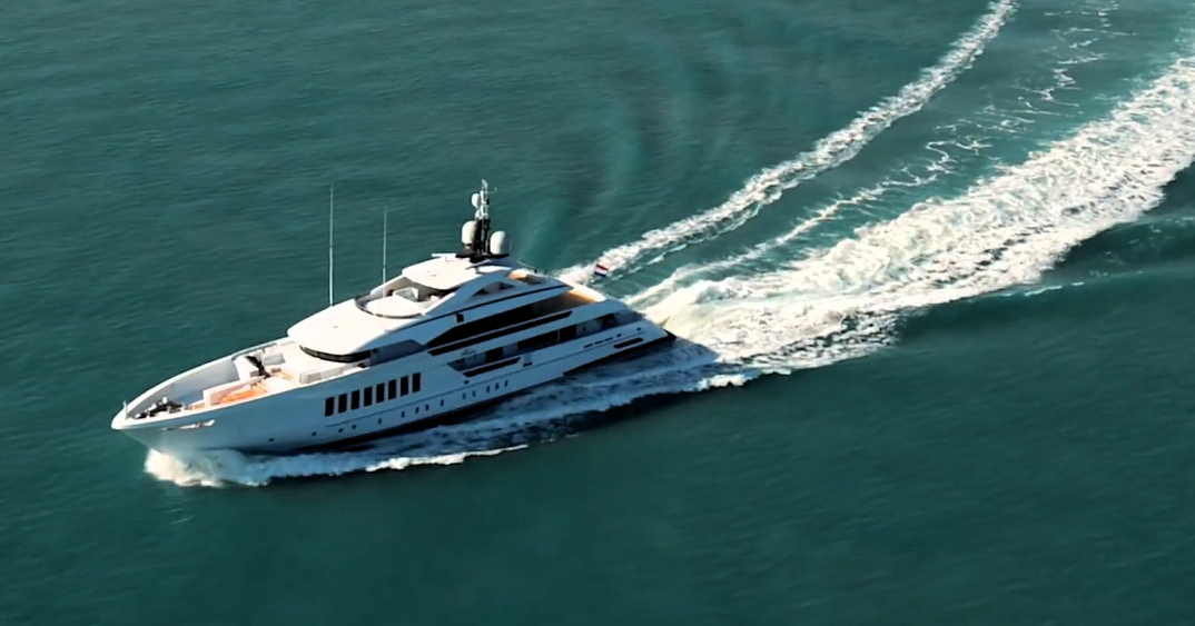 VIDA Yacht • Heesen • 2019 • Owner Brooks Smith VIDA Yacht • Heesen • 2019 • Owner Brooks Smith