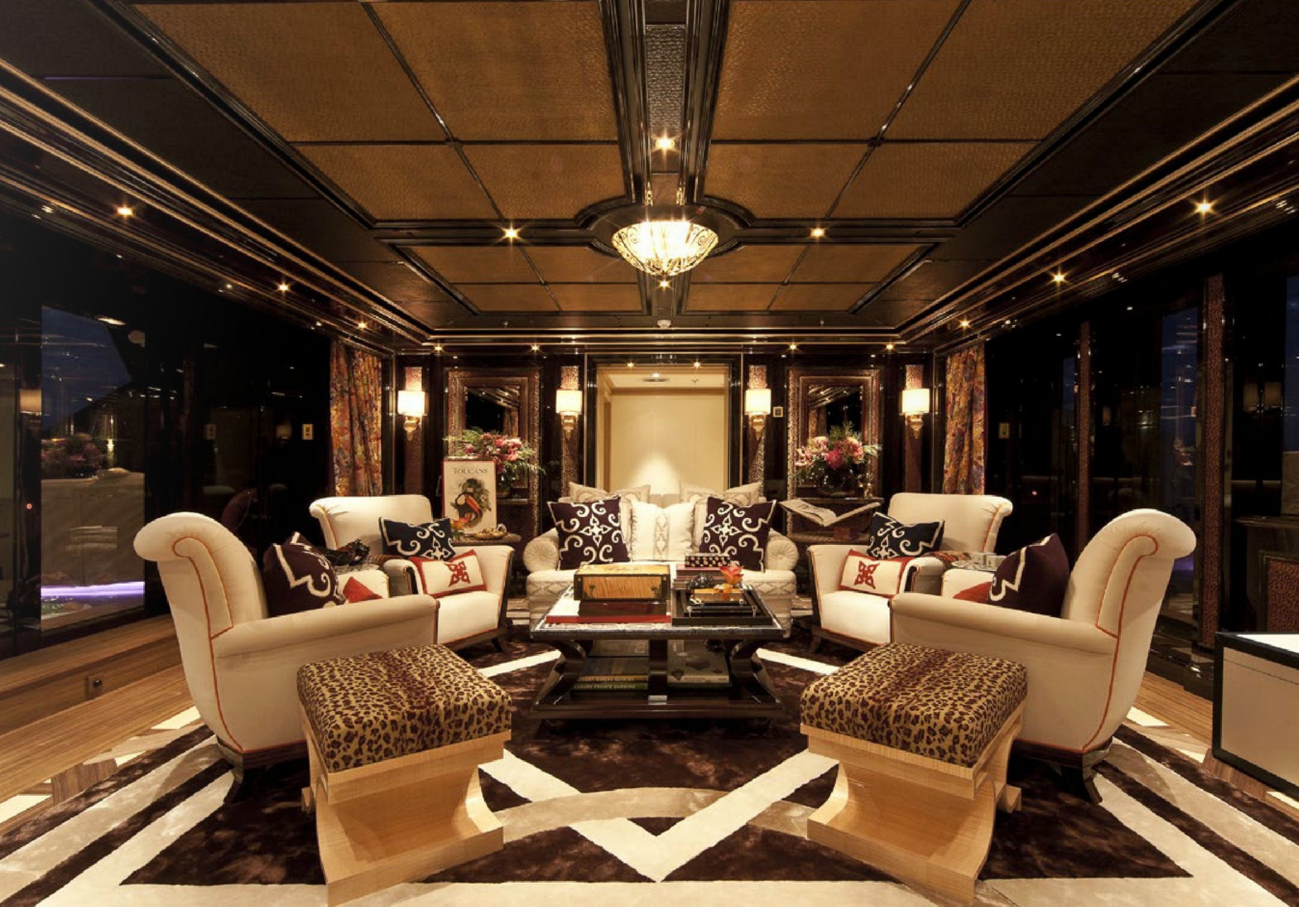 Intérieur du yacht Lurssen EYE