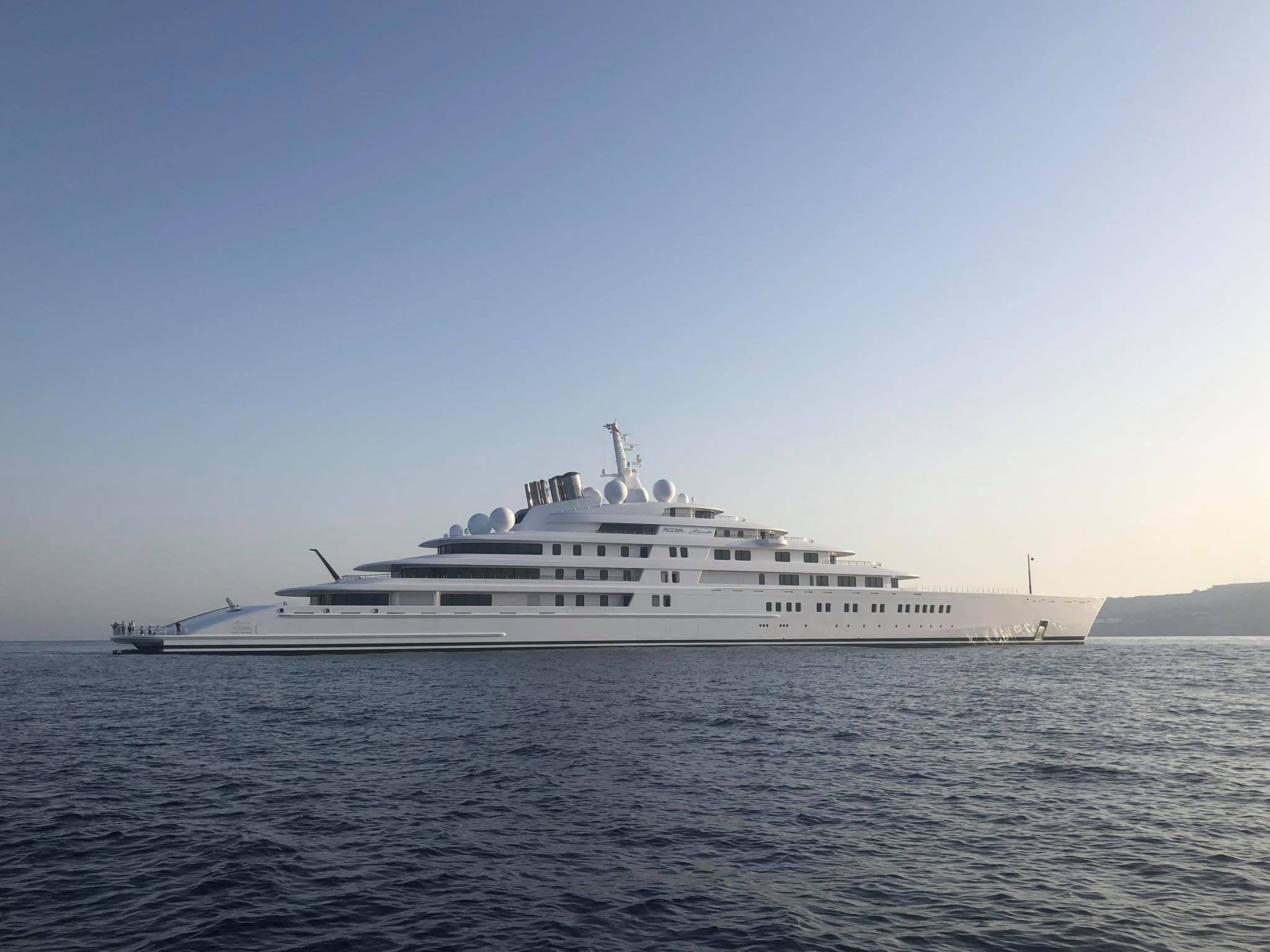 yacht Azzam – Lurssen – 2013 – Emiro di Abu Dhabi