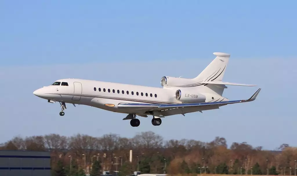 LX-USM Dassault Falcon 7X ਅਲੀਸ਼ੇਰ ਉਸਮਾਨੋਵ