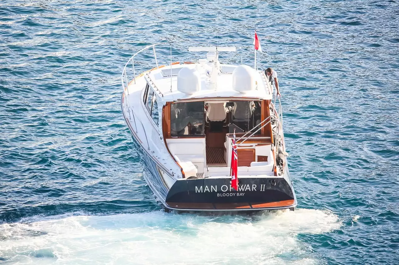 Man Of War II (Tender To Octopus – Talaria 43) – 13,97 m – Hinckley