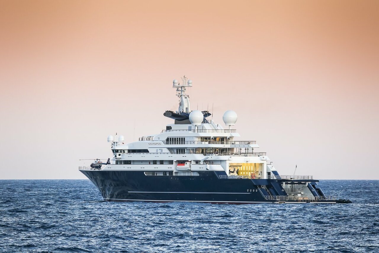 Octopus yate - Los más grandes yates en venta - Yacht Brokerage
