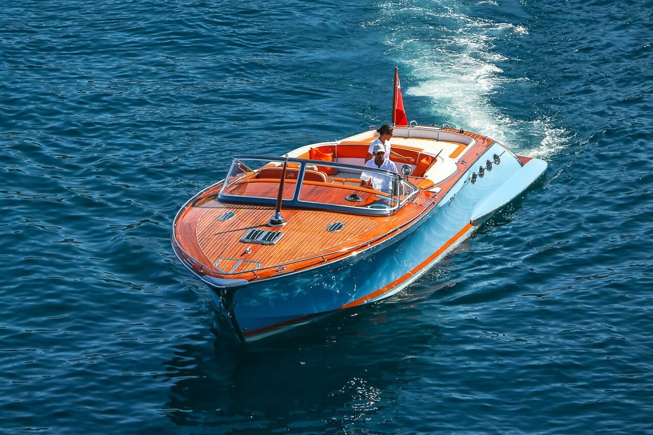 yacht Ace tender