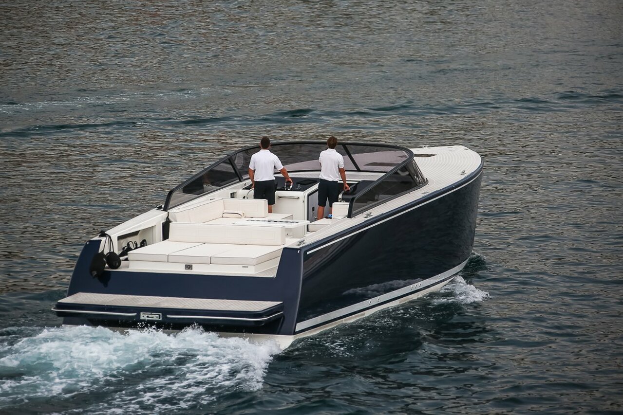 Tender To yacht Ulysses (VanDutch 40) - 12m - VanDutch