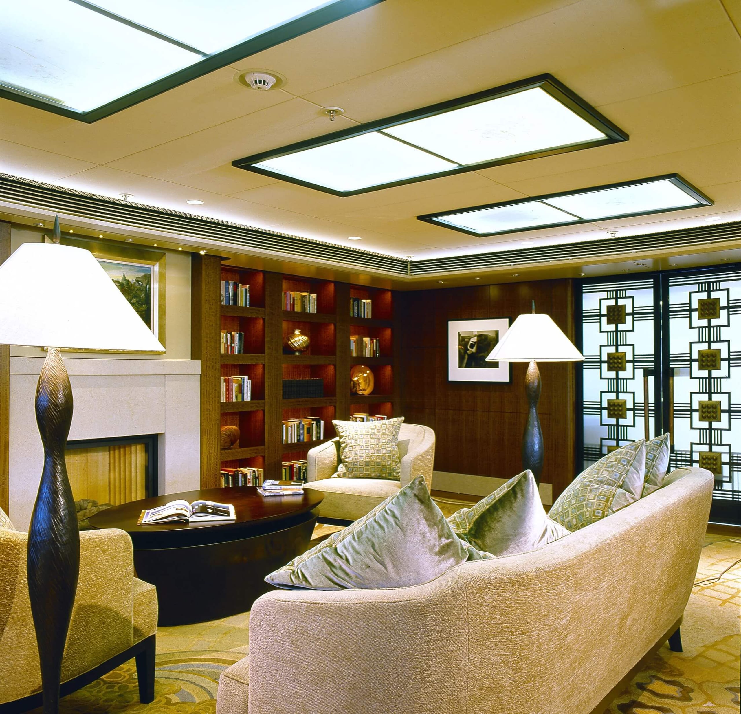 yacht Octopus interior