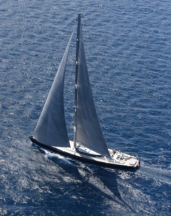 Yacht Papillon blu